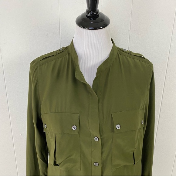 Elizabeth And James Army Green 100% Silk Button Down Blouse Size M Collarless - Picture 3 of 14